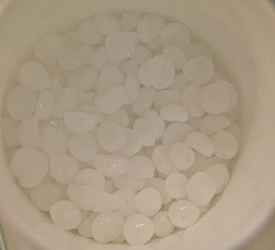 Sodium Hydroxide 0.01N — Sodium hydroxide, material reference photograph; grade and appearance may vary